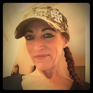 Meet your Posher, Cathy